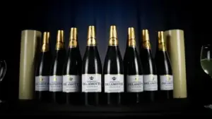 gioco di prestigio miracle champagne bottles